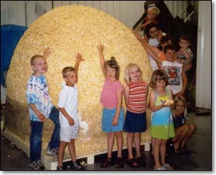 World's largest popcorn balls