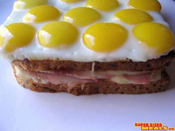 http://www.supersizedmeals.com/food/images/articles/20070327-Ultimate_Egg_Sandwich_2.jpg